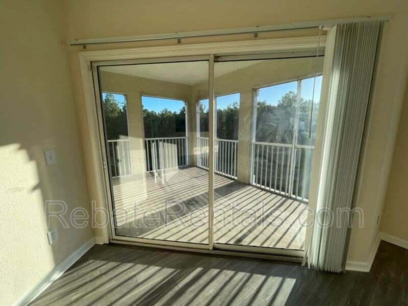 Jacksonville Condo: 8290 Gate Parkway W