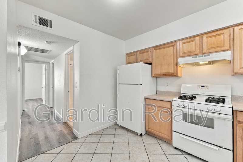 Las Vegas Condo: 4248 Tara Ave
