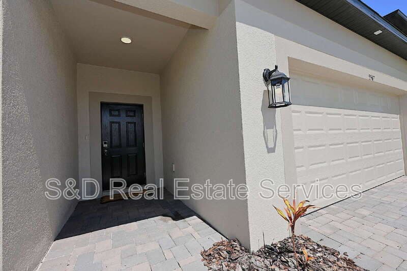 Lakeland House: 5507 Freesia Dr