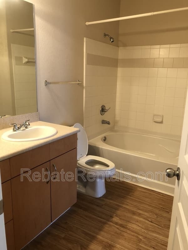 Jacksonville Condo: 8290 Gate Parkway W