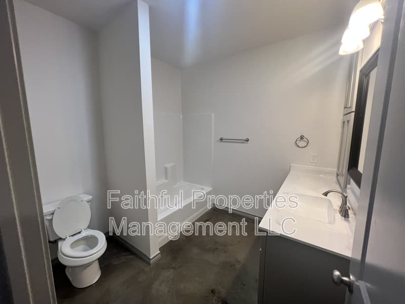 Lindale Condo: 14215 CR 452 1