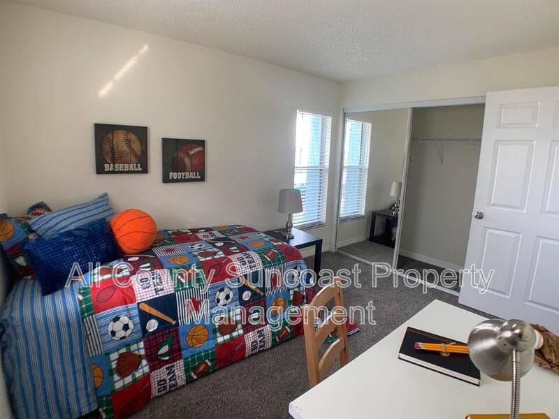 Pinellas Park Condo: 7450 35th St N #1002