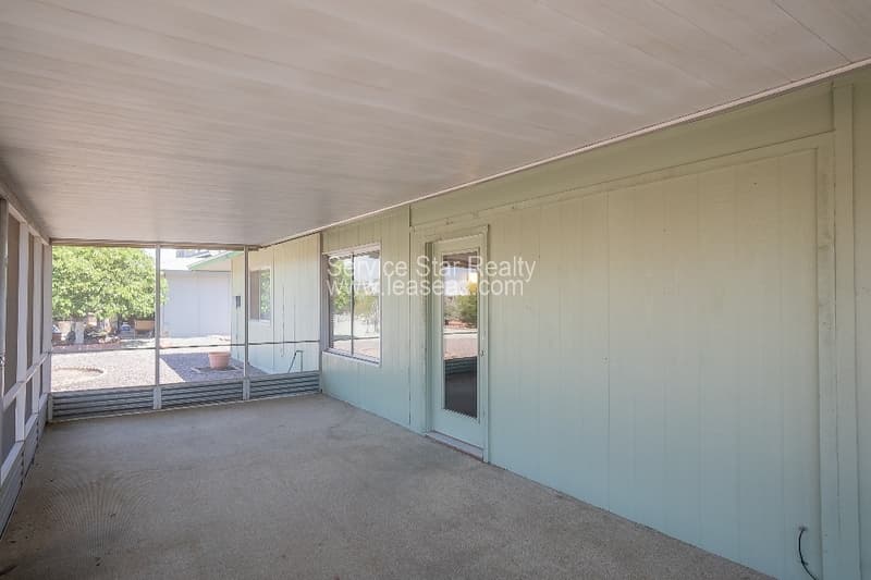 Sun City House: 17230 N Palo Verde Dr