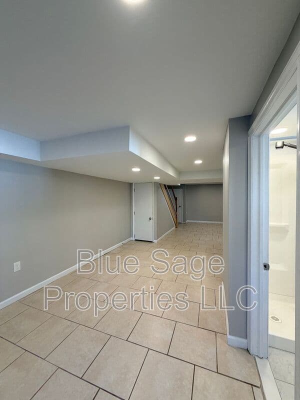 Ridley Park Townhome: 600 Michell St