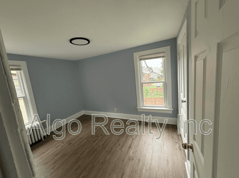 Saint Paul Condo: 359 Maria Avenue - 3