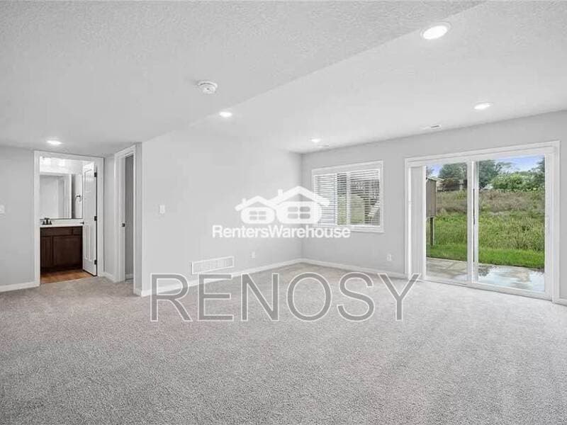 Pleasant Hill House: 36 Keeneland Court