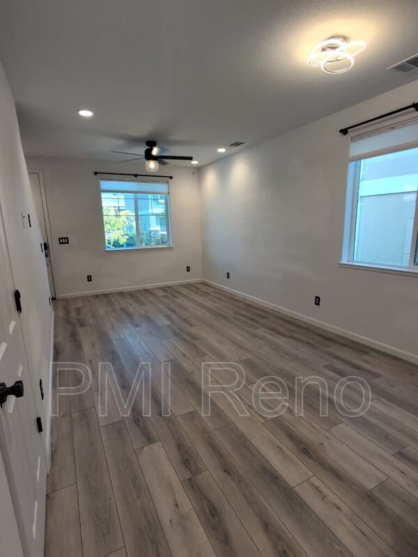 Reno House: 3575 Penn National Drive