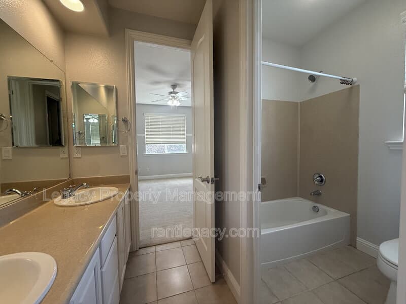 Roseville House: 8843 Latigo Court