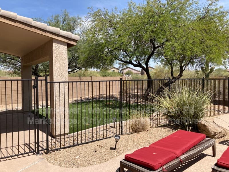 Cave Creek House: 4415 E Coyote Wash Dr