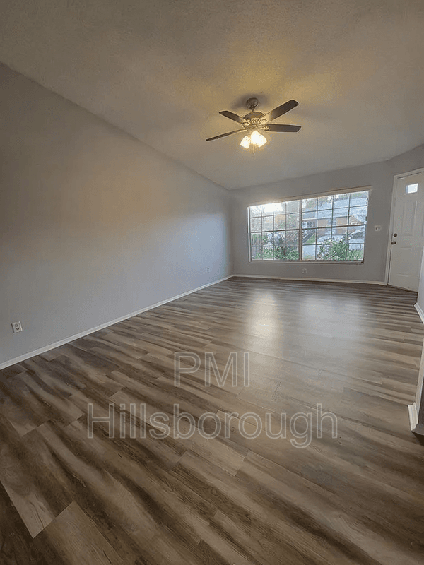 Brandon House: 914 Burlwood Street