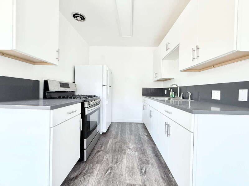 Los Angeles Condo: 2023 Reservoir Street