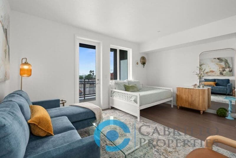 San Diego Apartment: 2724 El Cajon Blvd