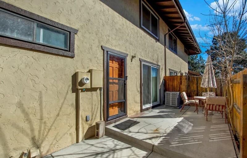 Aurora House: 15057 E Jarvis Pl