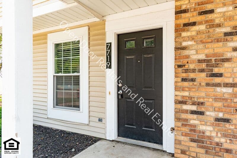 Fort Wayne Townhome: 7719 E State Blvd