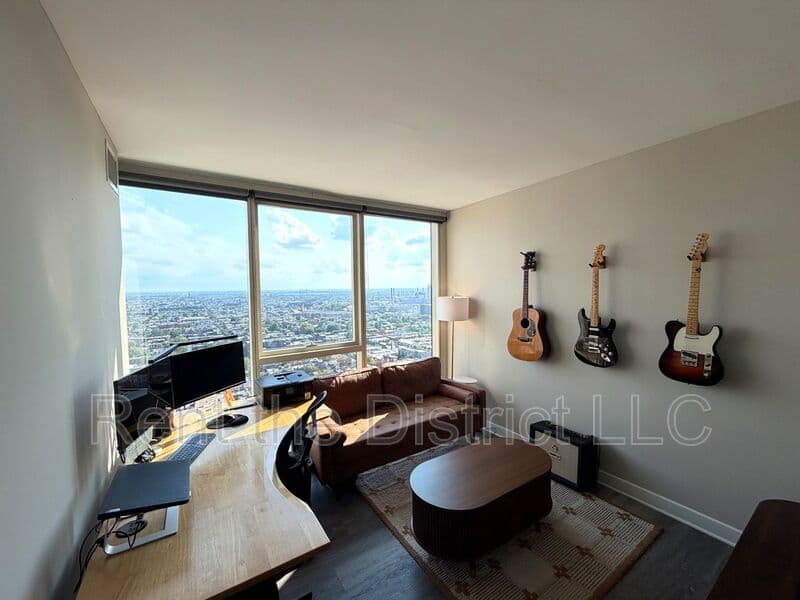 Philadelphia Condo: 2116 Chestnut Street