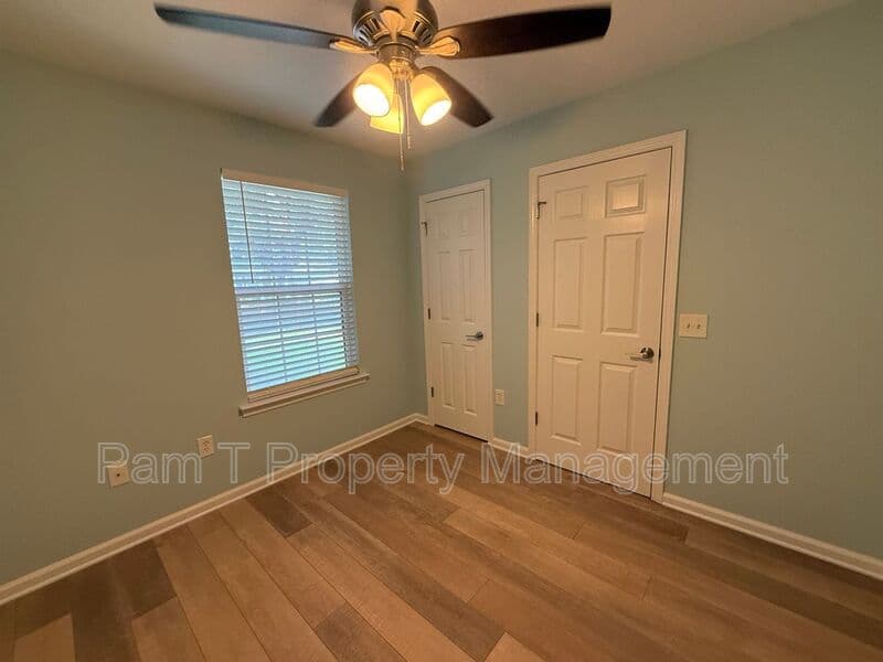 Savannah House: 2311 Tennessee Ave