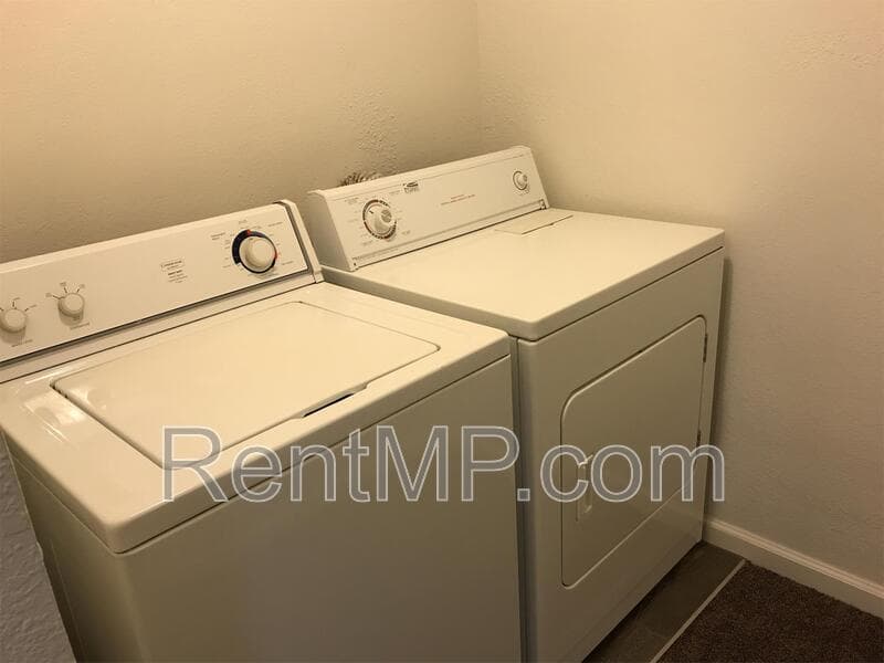 Mt Pleasant Townhome: 1825 S Crawford - Unit E02
