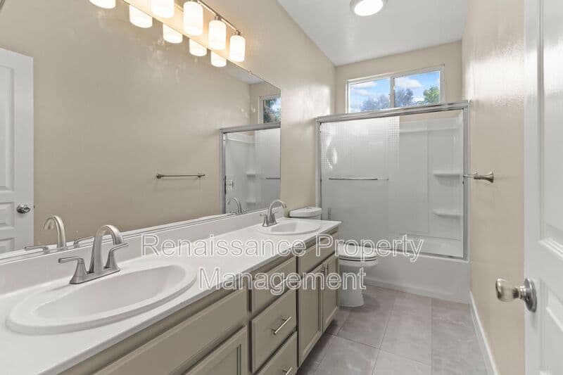 Manteca House: 1618 Matterhorn St.