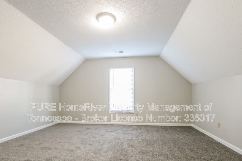 Cordova House: 8787 Dewberry Ln