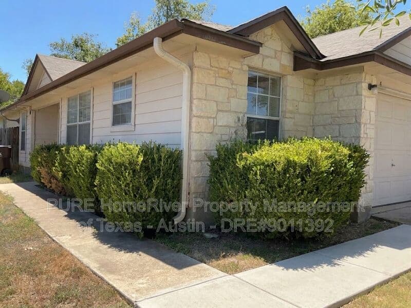 Round Rock Condo: 1001-A Christopher Ave