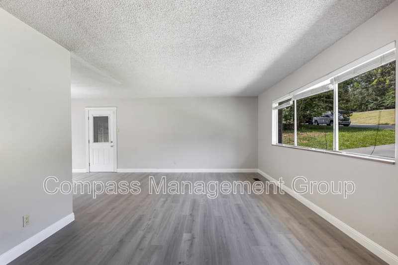 Knoxville House: 1505 Aldenwood Lane