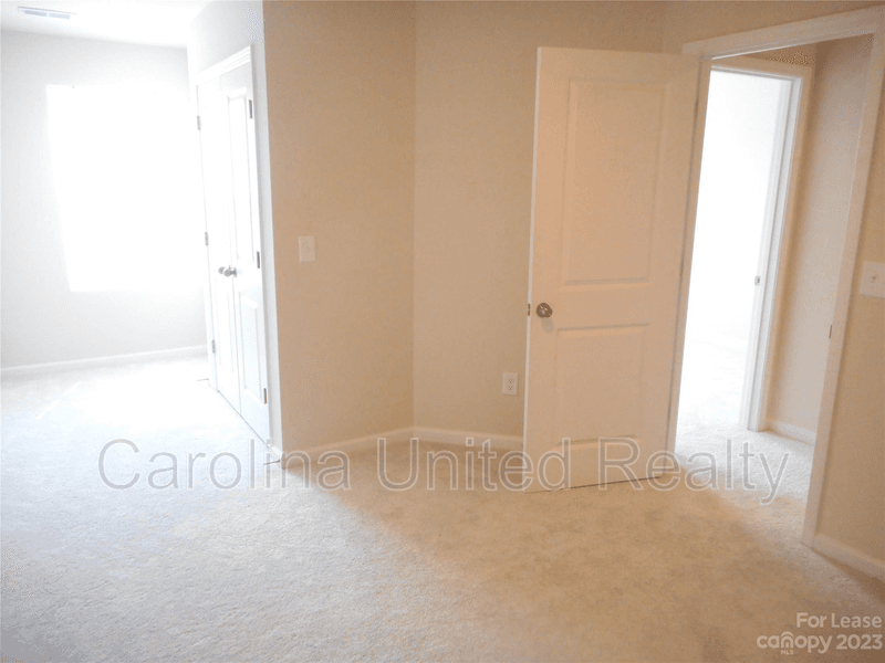 Charlotte Townhome: 15752 Country House St