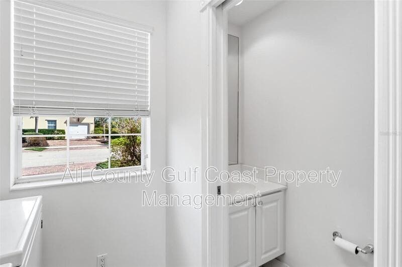 Sarasota House: 1418 BURGOS DR