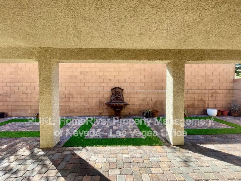 Las Vegas House: 8971 Whitten Park Ave