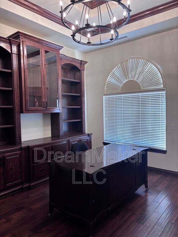 Norman House: 2815 SE 44th Street