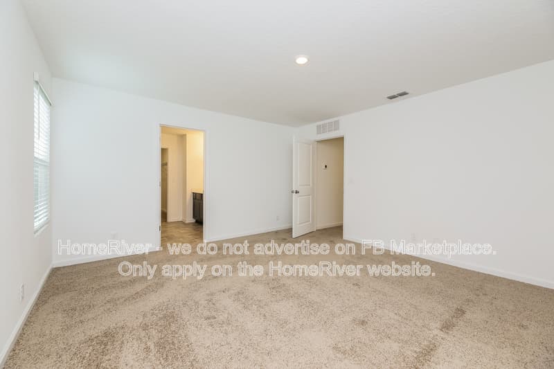 Jacksonville House: 5020 Bramante Dr