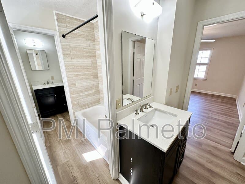 Columbia Condo: 2401 Duncan Street