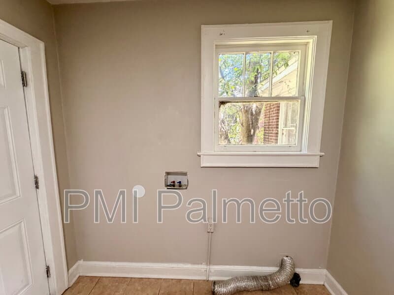 Columbia House: 1304 Mount Vernon Street