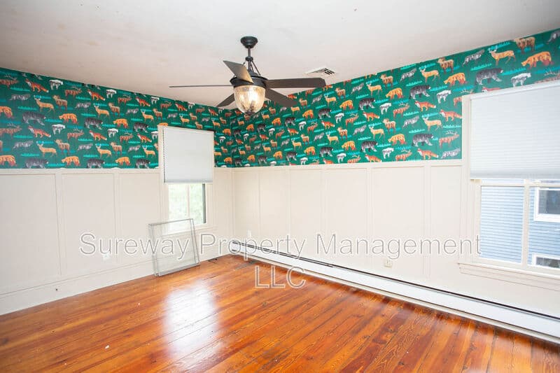 Medford House: 16 Union St