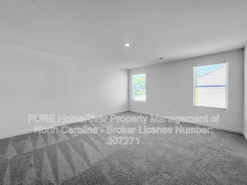 Thomasville House: 101 Weller Ln