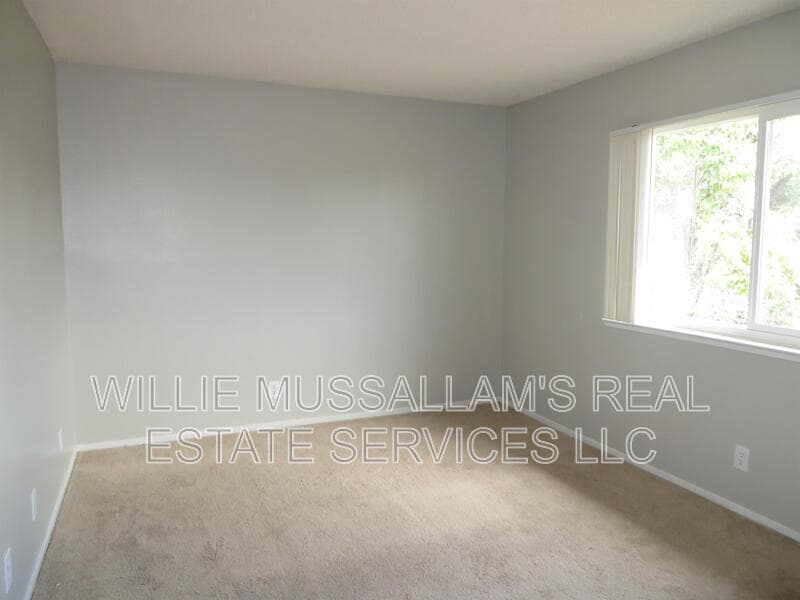 Modesto Condo: 2505 Prescott Road