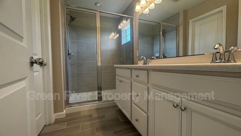 Jacksonville House: 10361 Benson Lake Dr