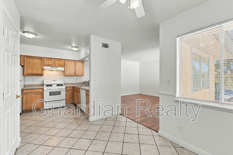 Las Vegas Condo: 4248 Tara Ave