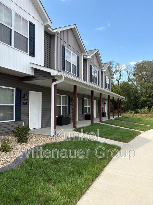 O'Fallon Condo: 225 D Coral Sea Way