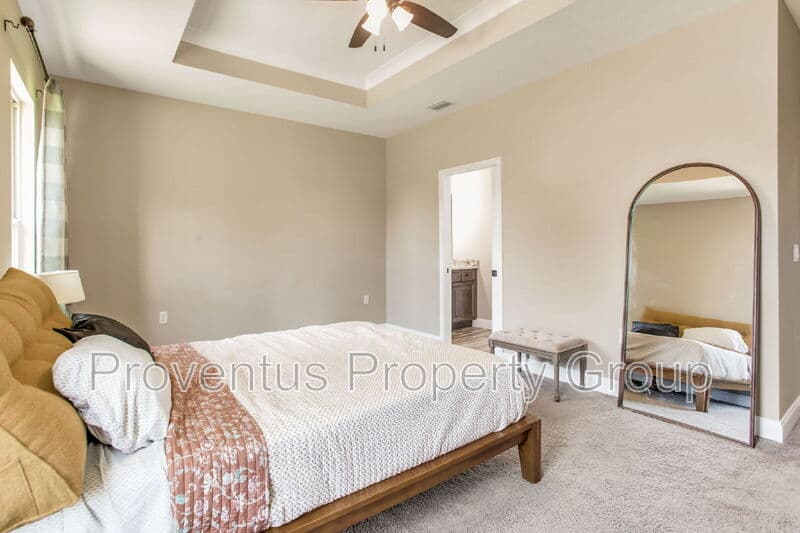 Mary Esther House: 215 Green Dr