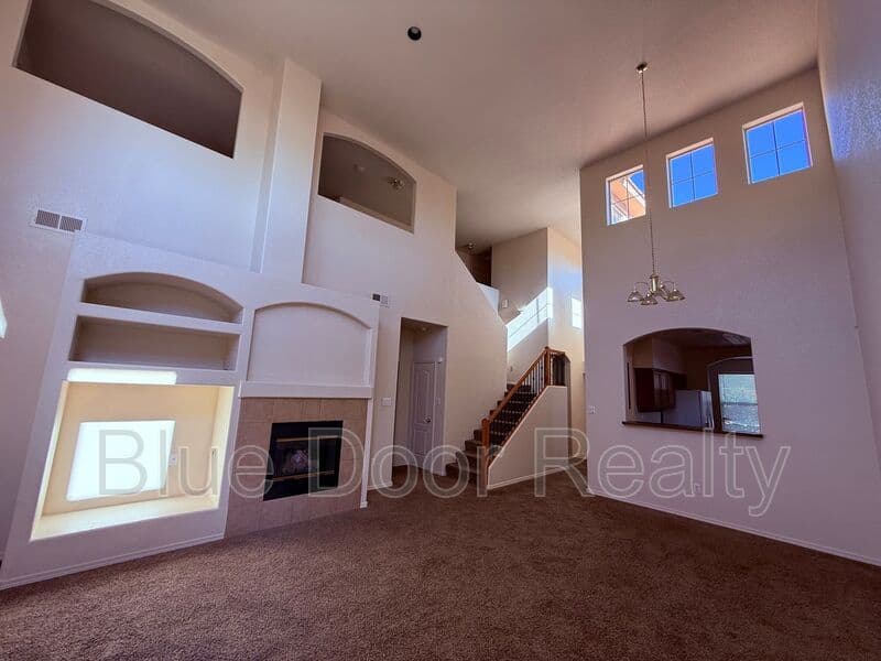 Rio Rancho House: 1379 Peppoli Loop