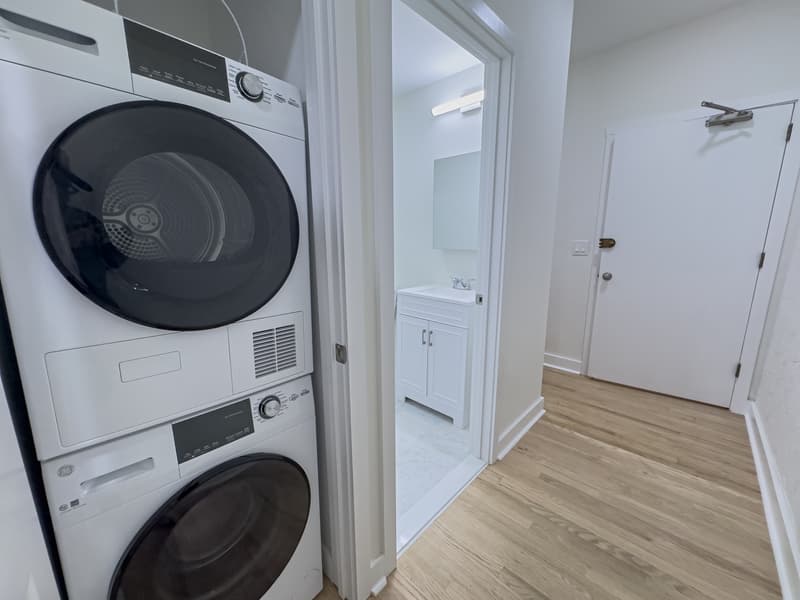 Philadelphia Condo: 2013 Green St - 2FL