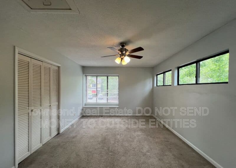 Fayetteville House: 501 Cypress Trace Drive