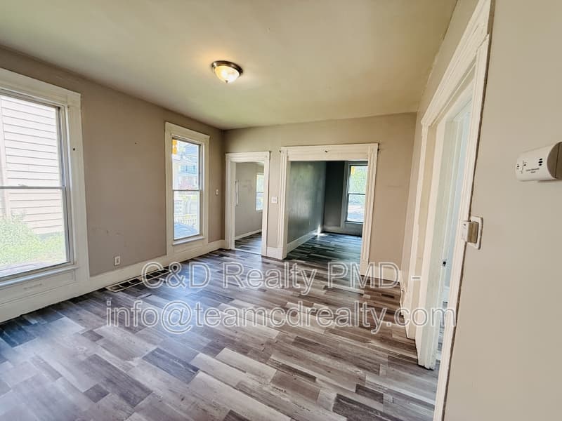 Cleveland Condo: 3838 Marvin Avenue - Down