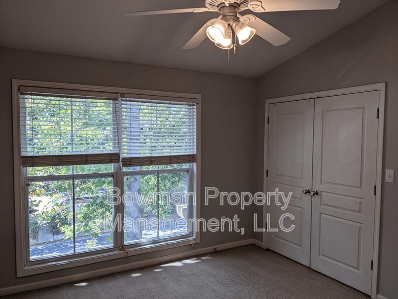 Athens Condo: 660 Barnett Shoals Rd