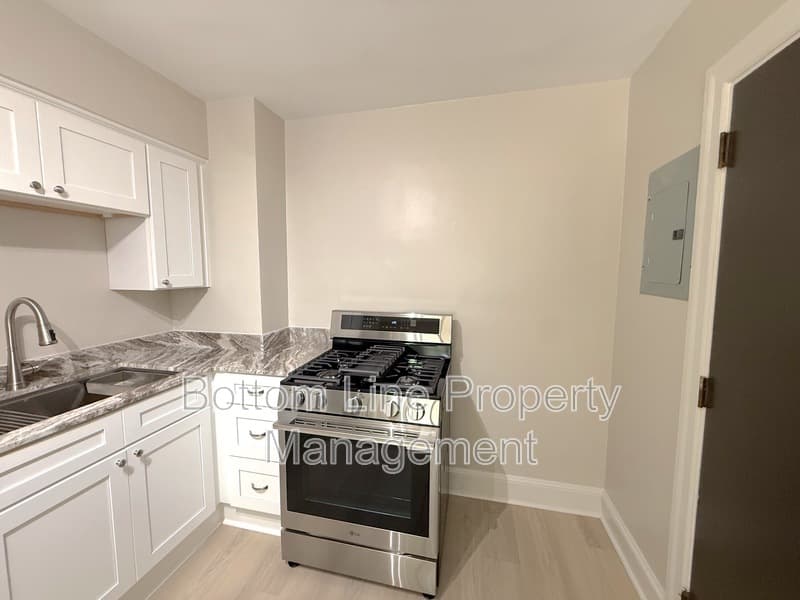 Charlotte Condo: 1720 Garden Terrace