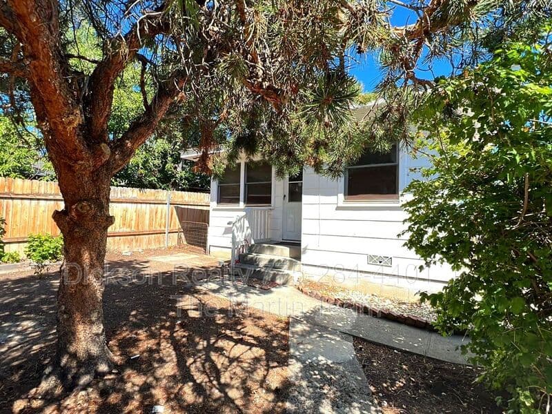 Reno House: 351 W. Arroyo Street