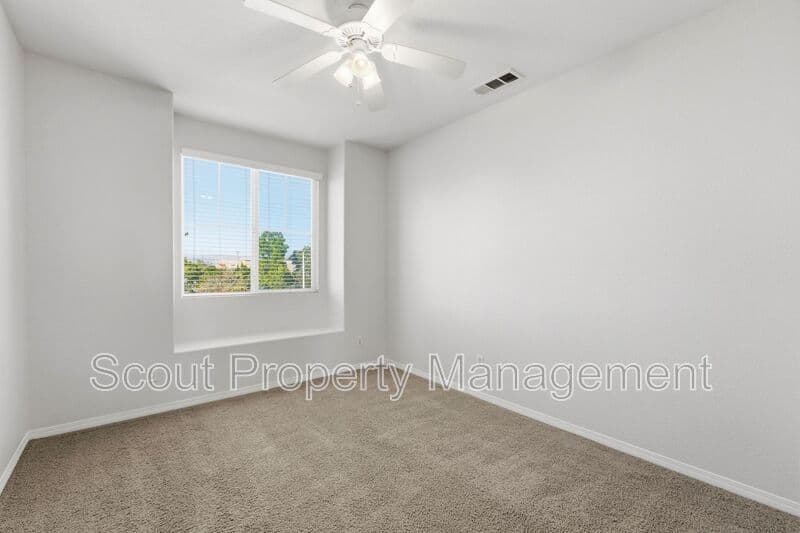 Menifee House: 29128 Rockledge Drive