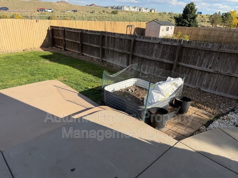 Aurora House: 5686 S Zante Way