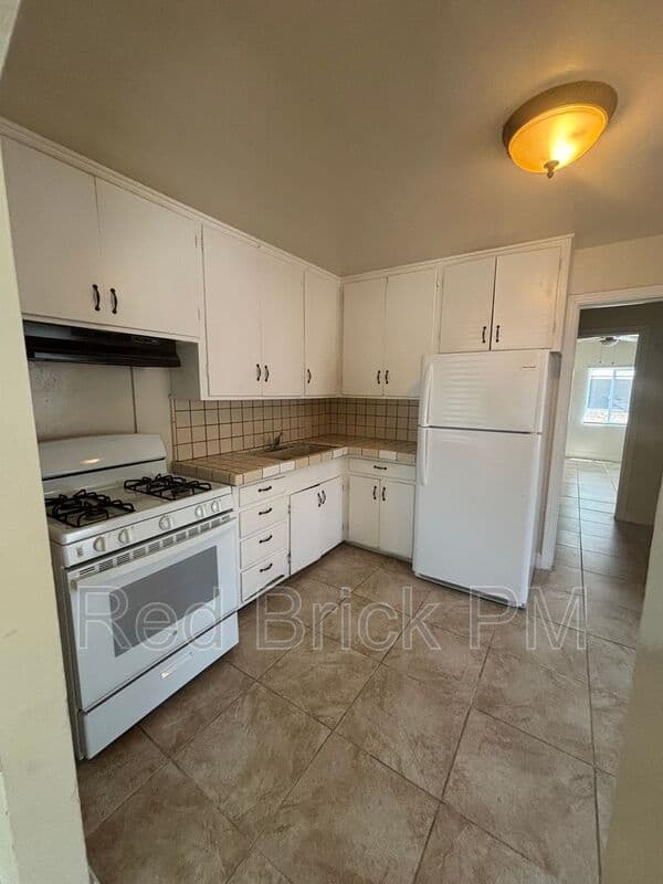 Merced House: 2240 Glen Ave.