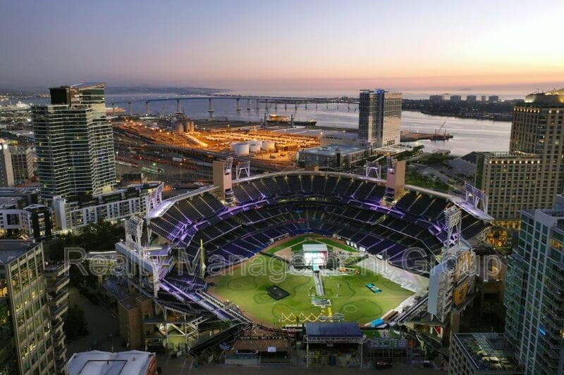 San Diego Condo: 877 Island Ave